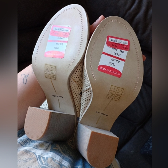 Dolce Vita Lace Up Heeled Boots - Picture 8 of 8